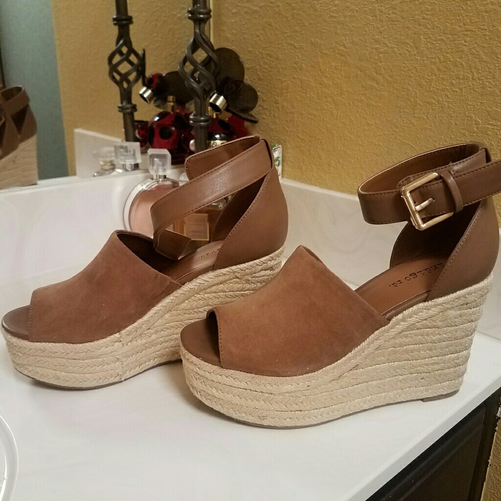 Indigo rd airy platform espadrille wedge 6.5/7